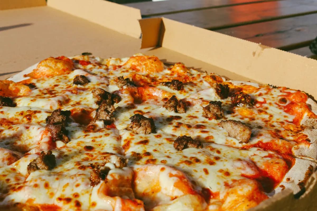 3 Reasons Pizza Causes Glucose Spikes & How to Prevent It